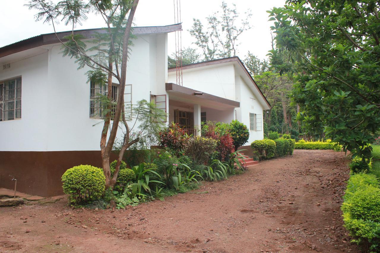 Hostel Hoff Moshi Extérieur photo
